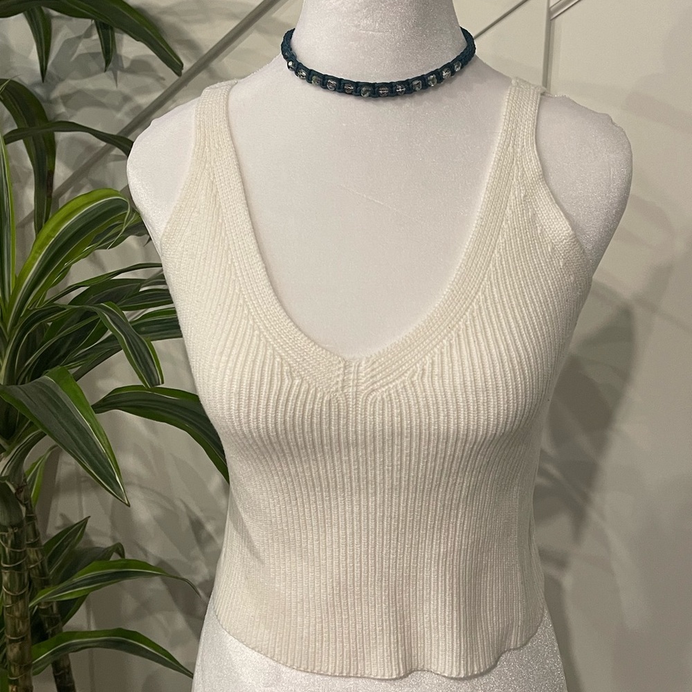 🕊️ BRANDY MELVILLE White Crop Top One Size 🕊️